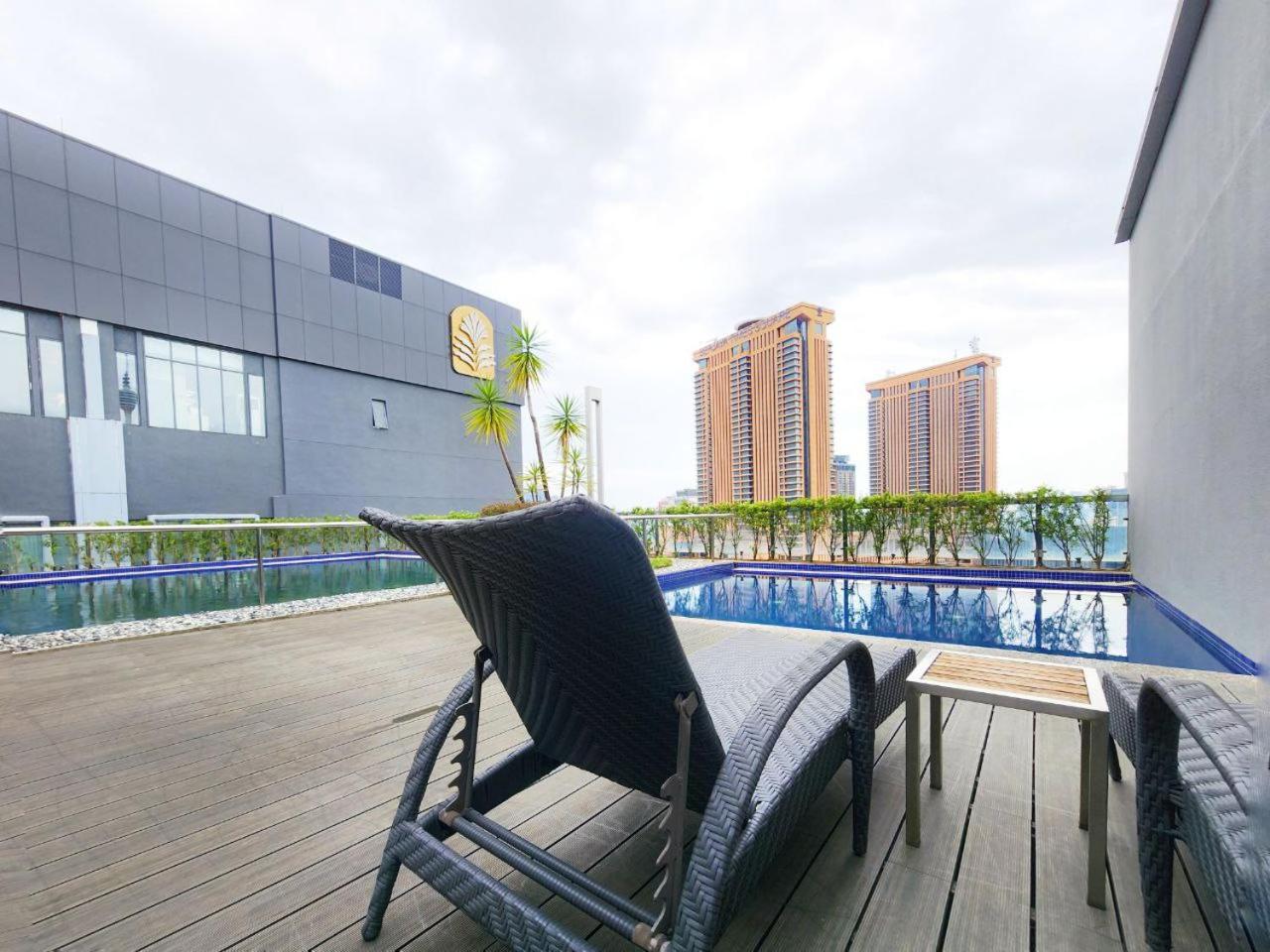 Pavilion Kuala Lumpur 1BR 4-6Pax View Menara 118 by MOJI HOME