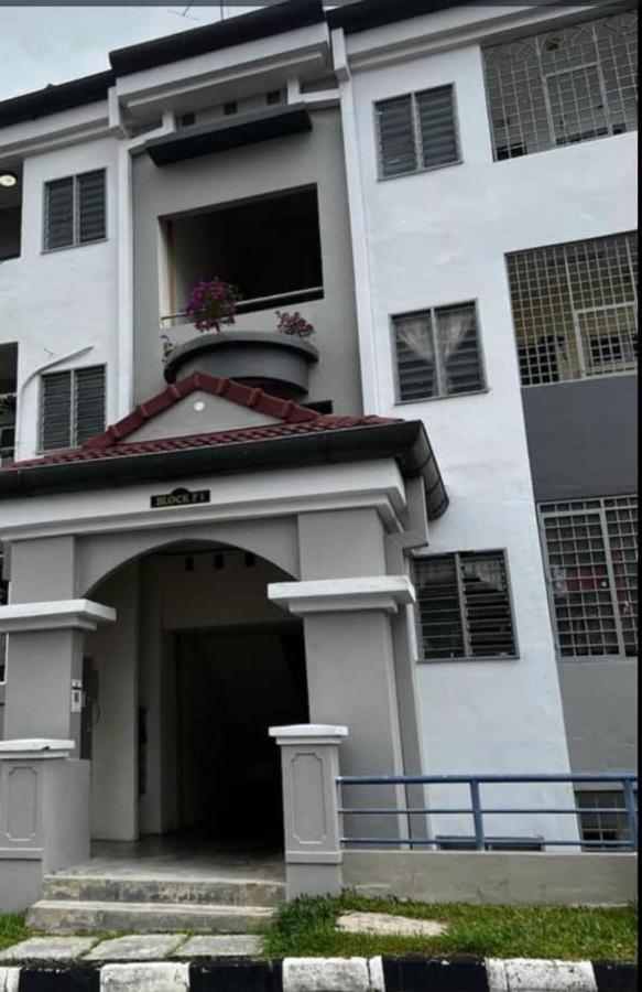 CASA VENICIA CONDO BATU CAVES photo 2