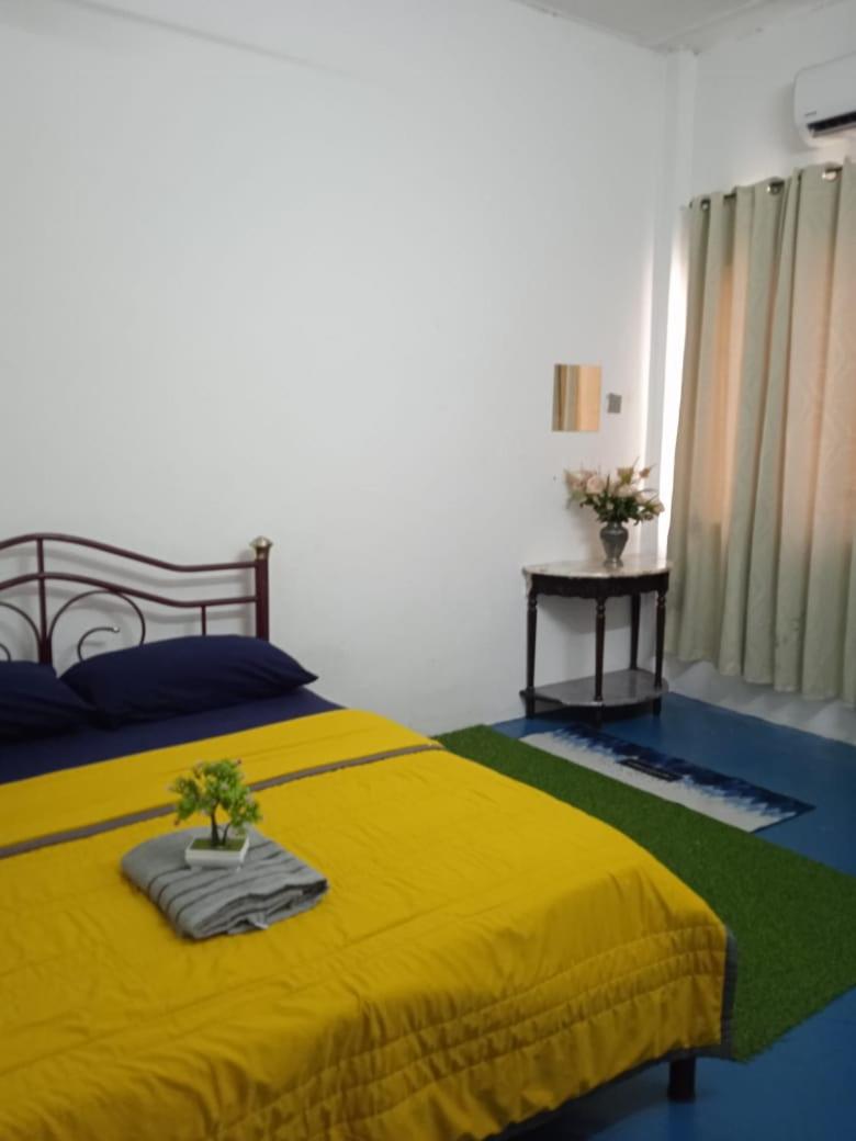Budget Homestay Impiana Adril photo 4