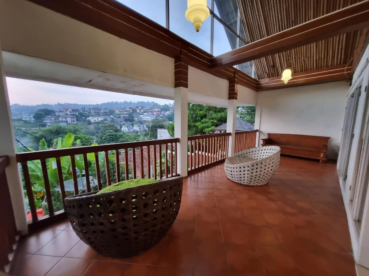 Kirana Guest House Bandung view 3