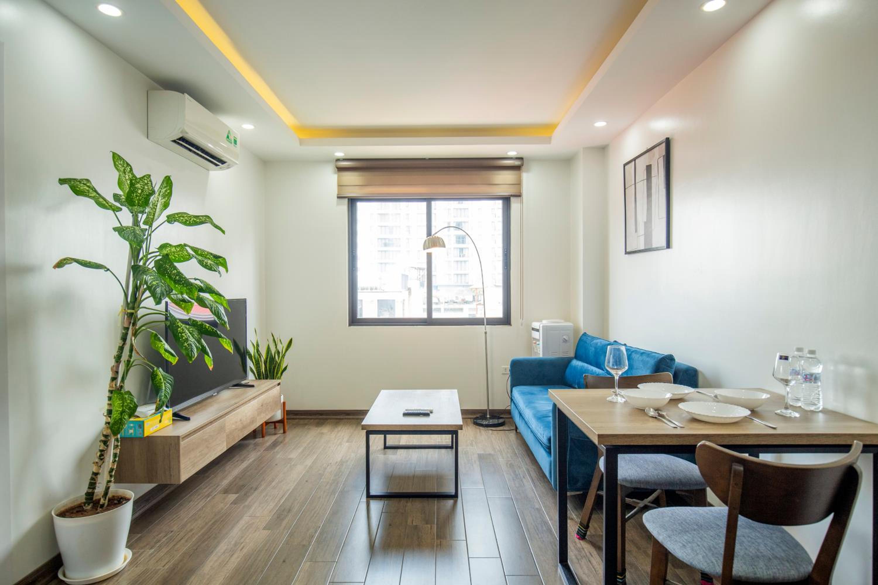 The Valley - Westlake Apartment