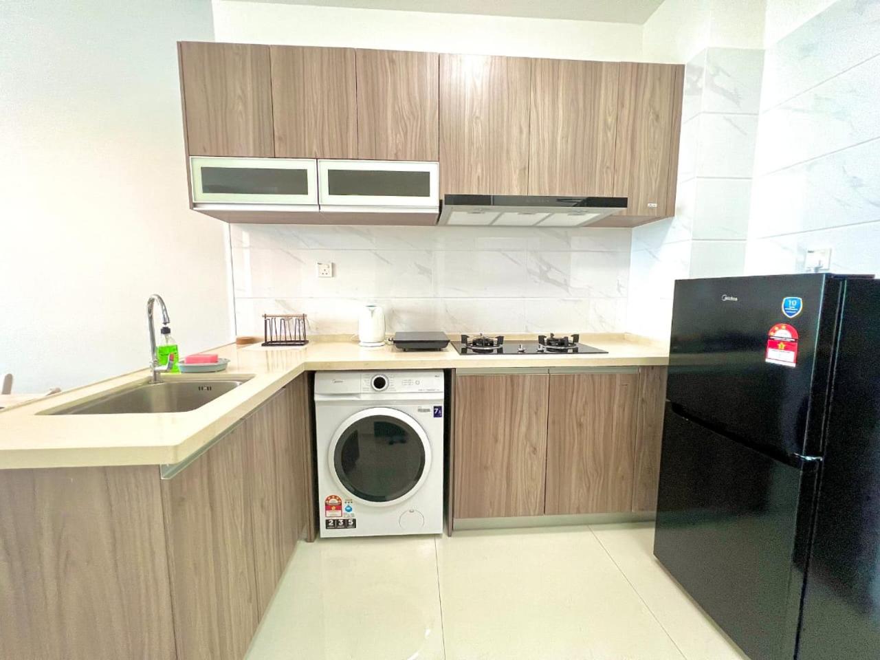 Central Park Tampoi 2 bedroom by Luxecocoo CK