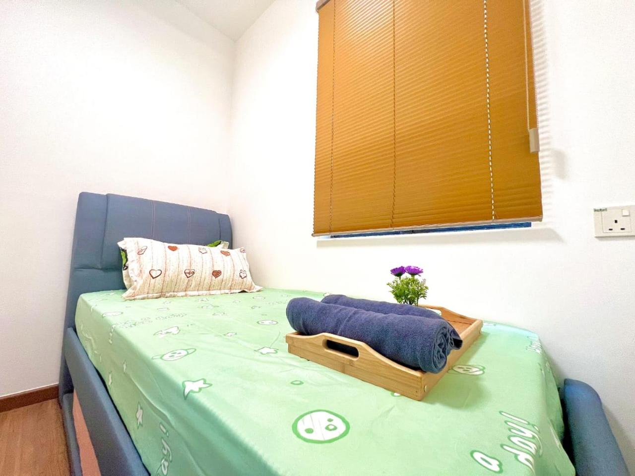 Central Park Tampoi 2 bedroom by Luxecocoo CK