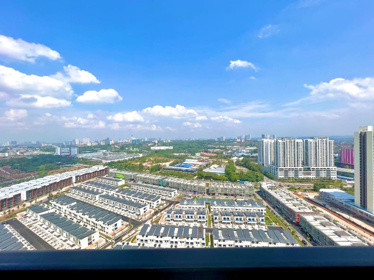 Central Park Tampoi 2 bedroom by Luxecocoo CK