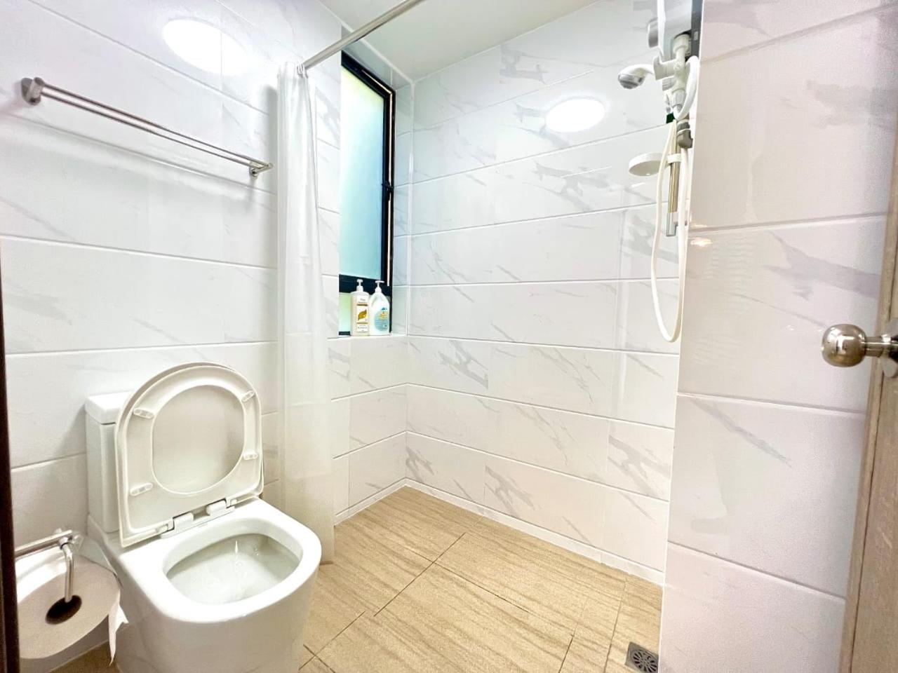 Central Park Tampoi 2 bedroom by Luxecocoo CK