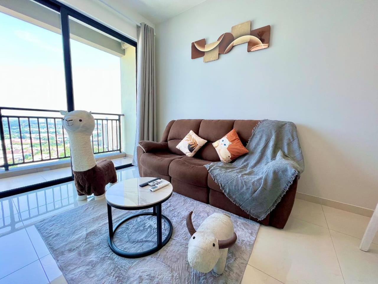 Central Park Tampoi 2 bedroom by Luxecocoo CK