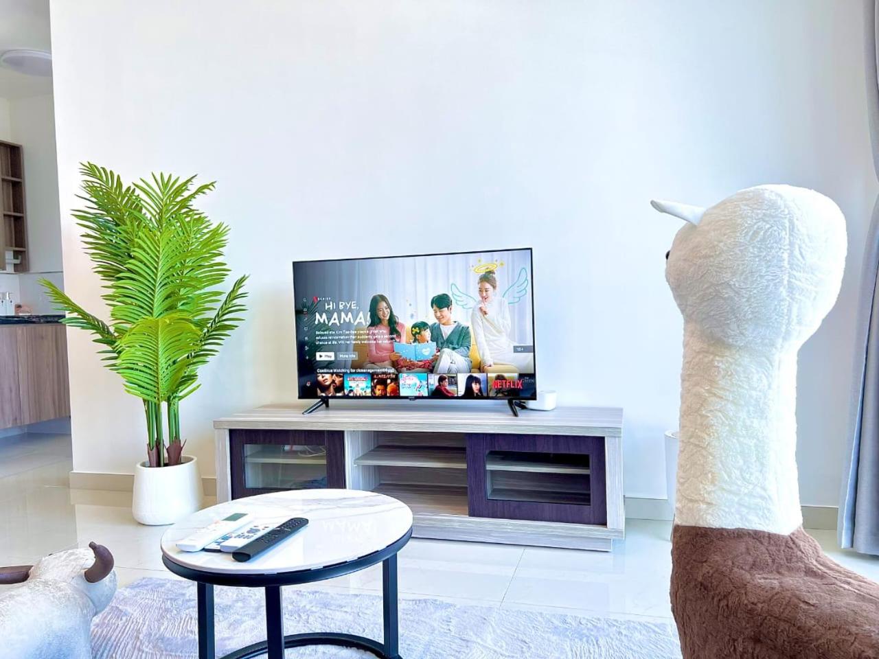 Central Park Tampoi 2 bedroom by Luxecocoo CK