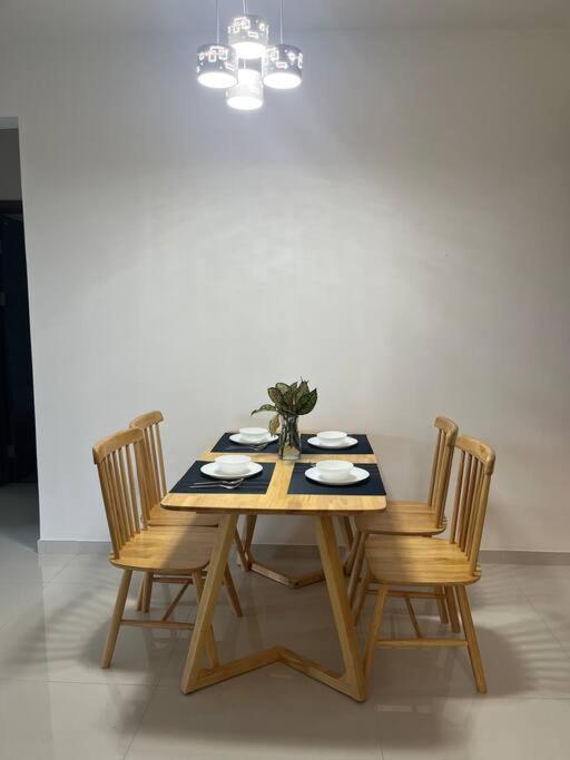 3bedroom forest city homestay