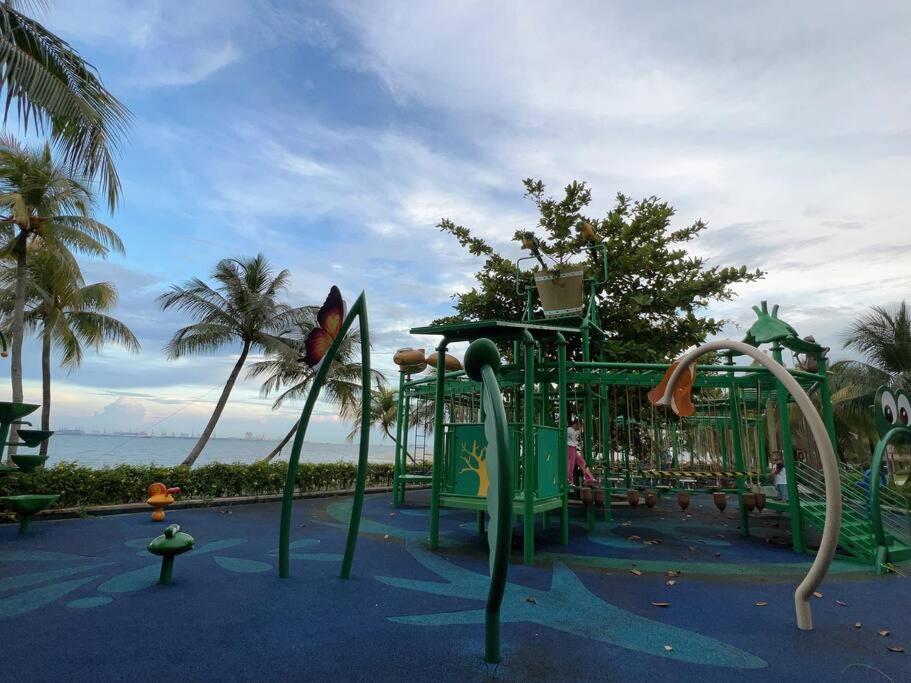3bedroom forest city homestay