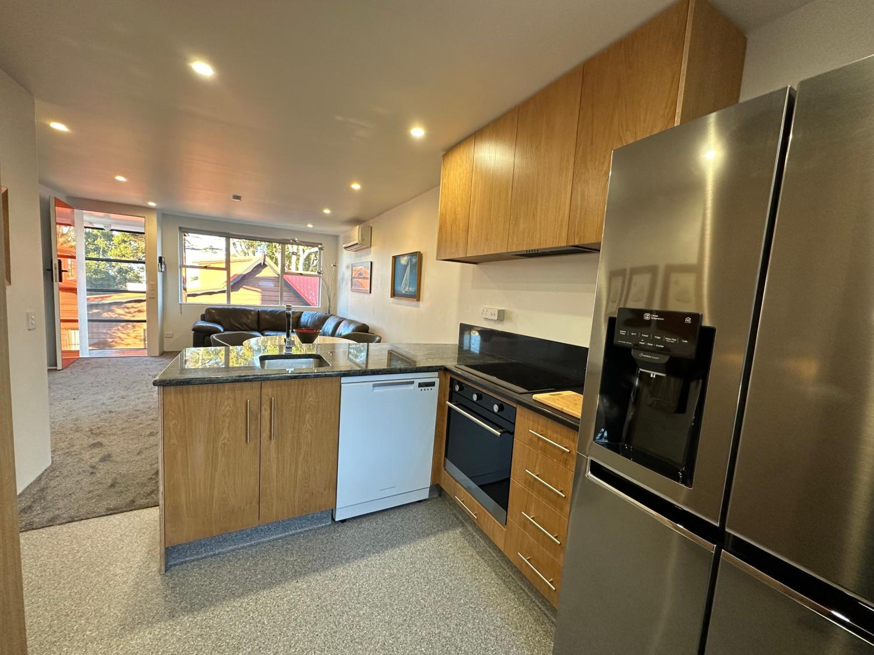 Plymouth Central City 2 Bedroom Apartments view 4