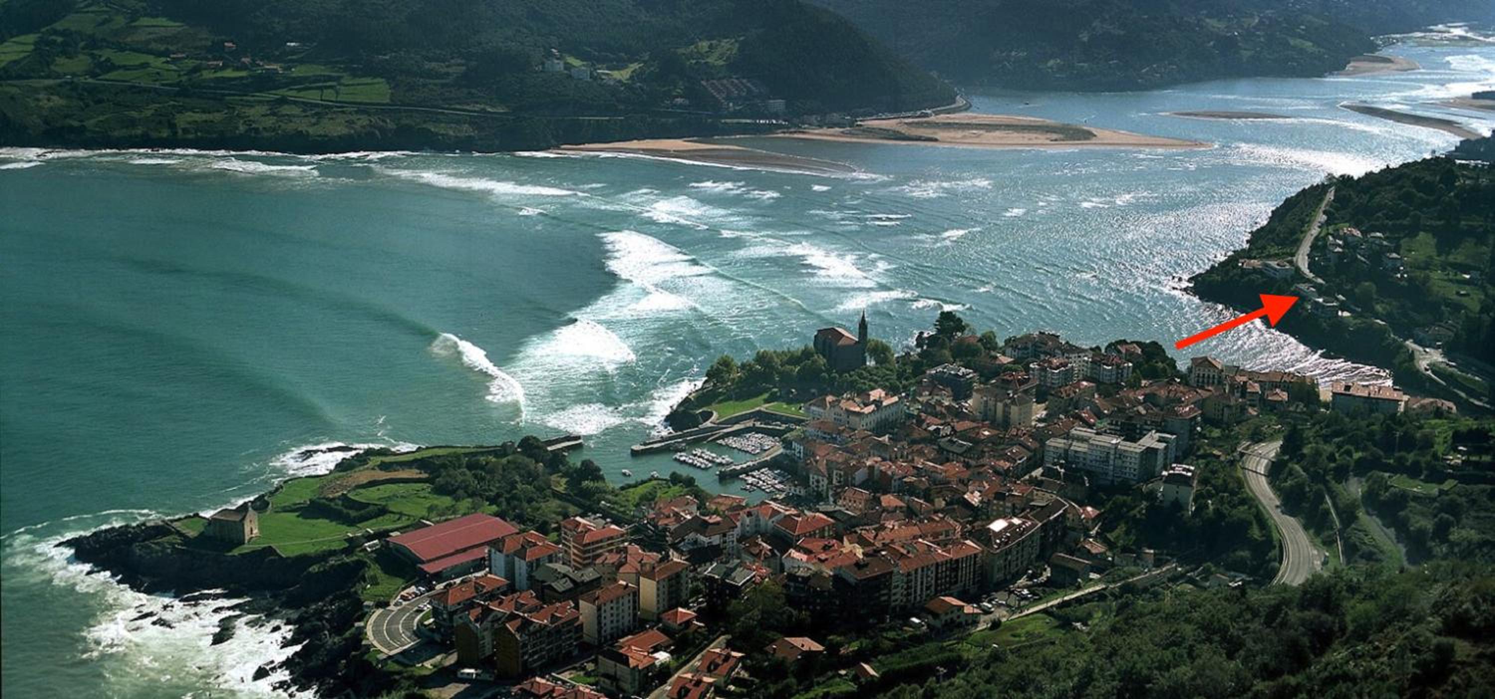 Mundaka Beachfront House
