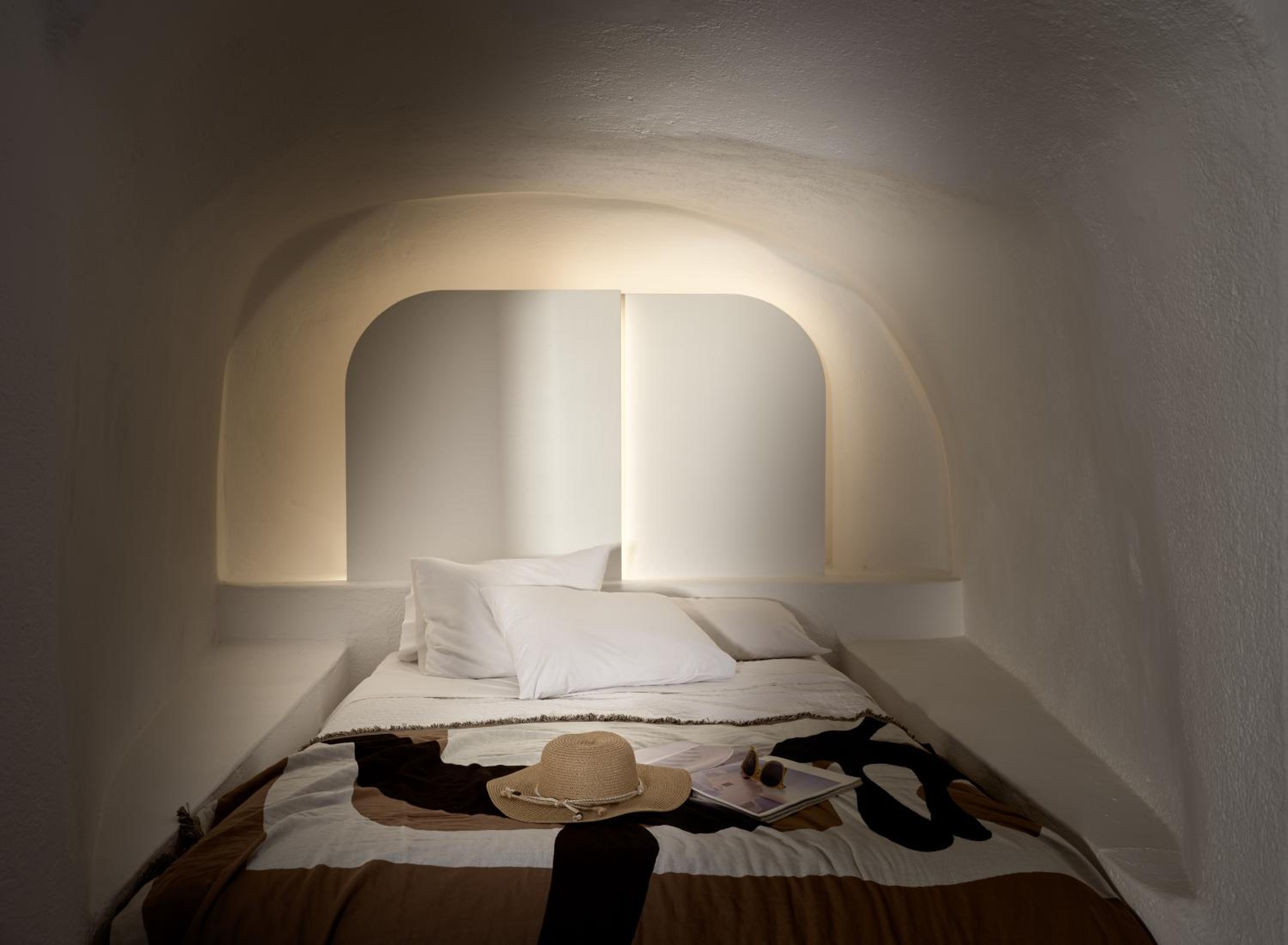 Oia Vacations - Esperas - Property Image 2