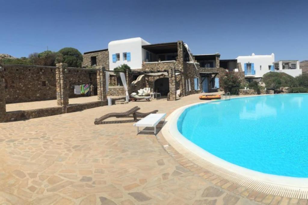 AGRARI VILLAGE Pool Residence