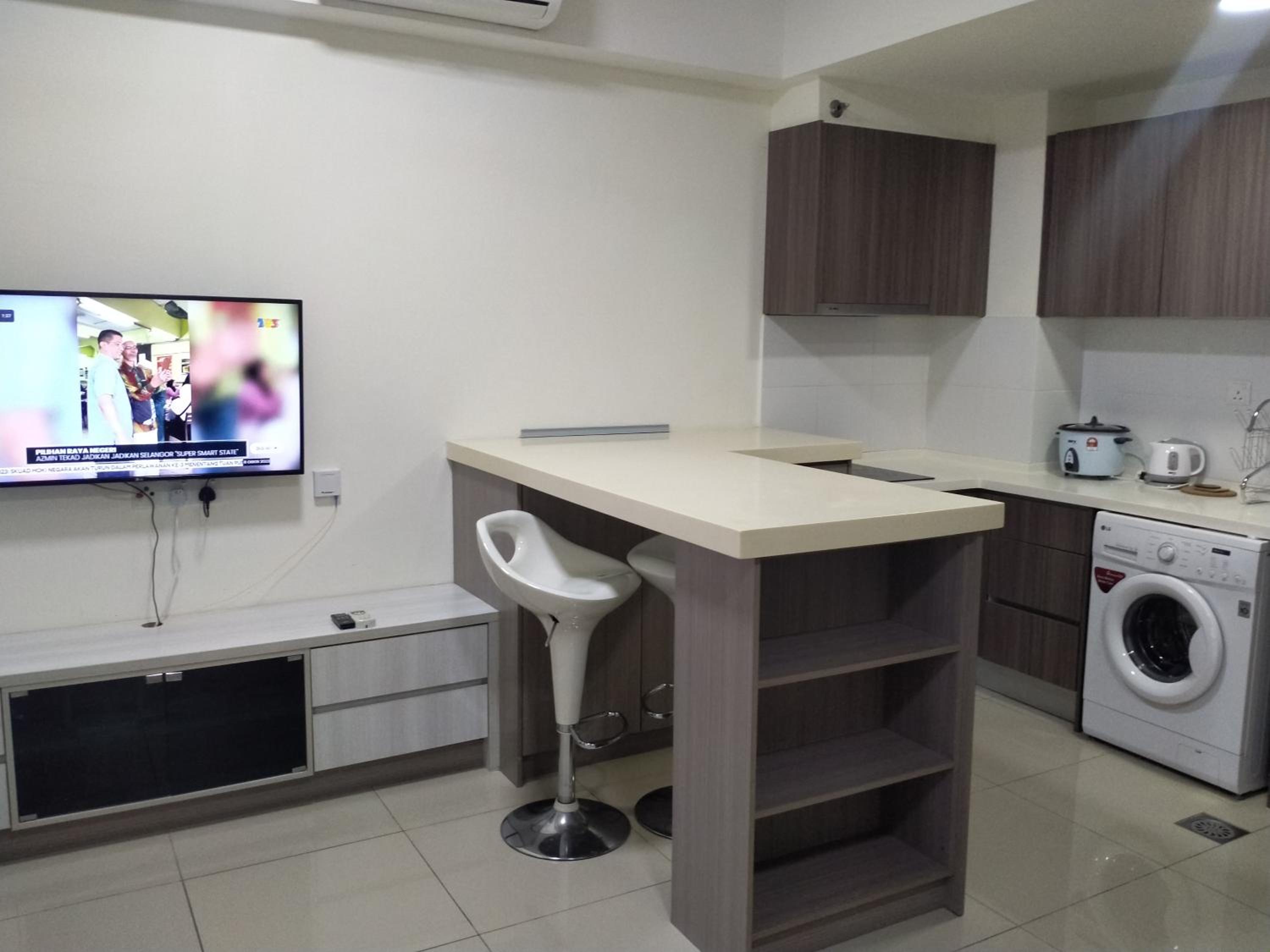 Hyve Soho Suite - Netflix photo 4