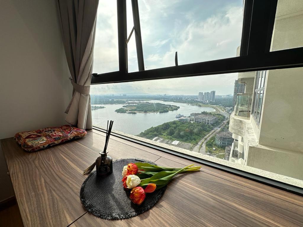 DangaBay 3Bedroom Balcony WiFi Netflix High Floor