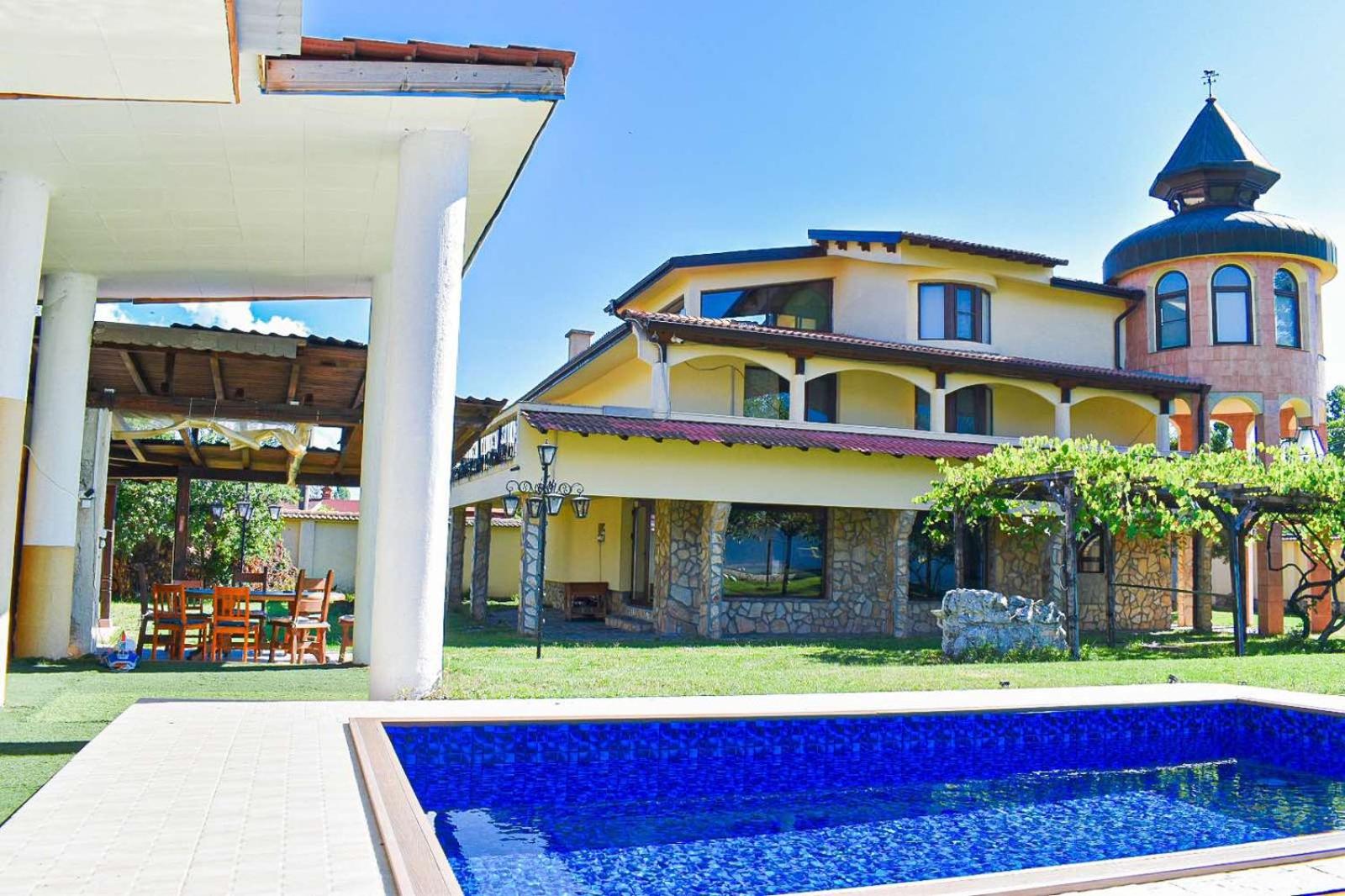 Casafamiglia view 4