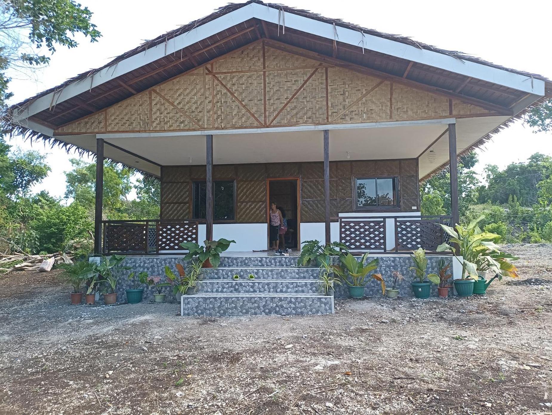 Siquijor Cottage Lynn with Solar System view 4