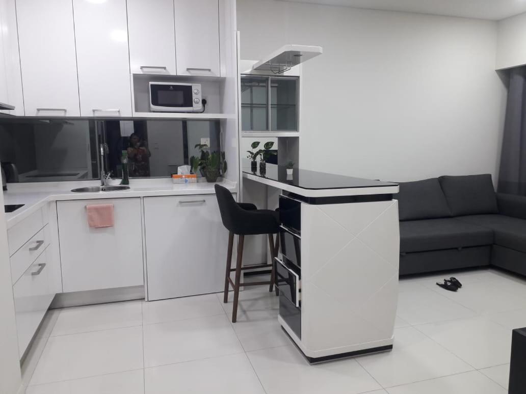 Mercu Summer Suites by Cozy place