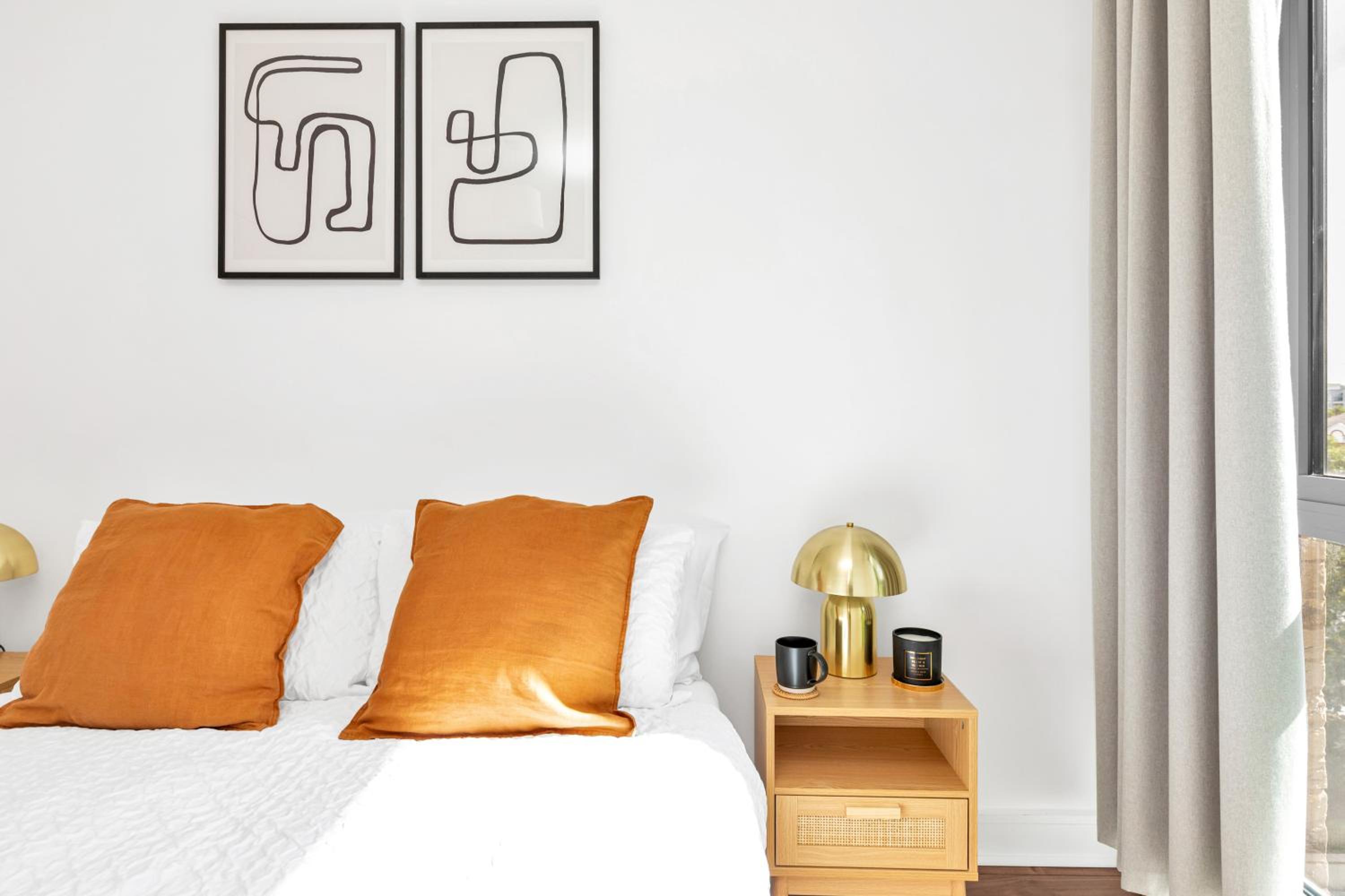 MODERN LUXE APT just 10 MINS from TOWER BRIDGE! EASY ACCESS TO TUBE AND BUS