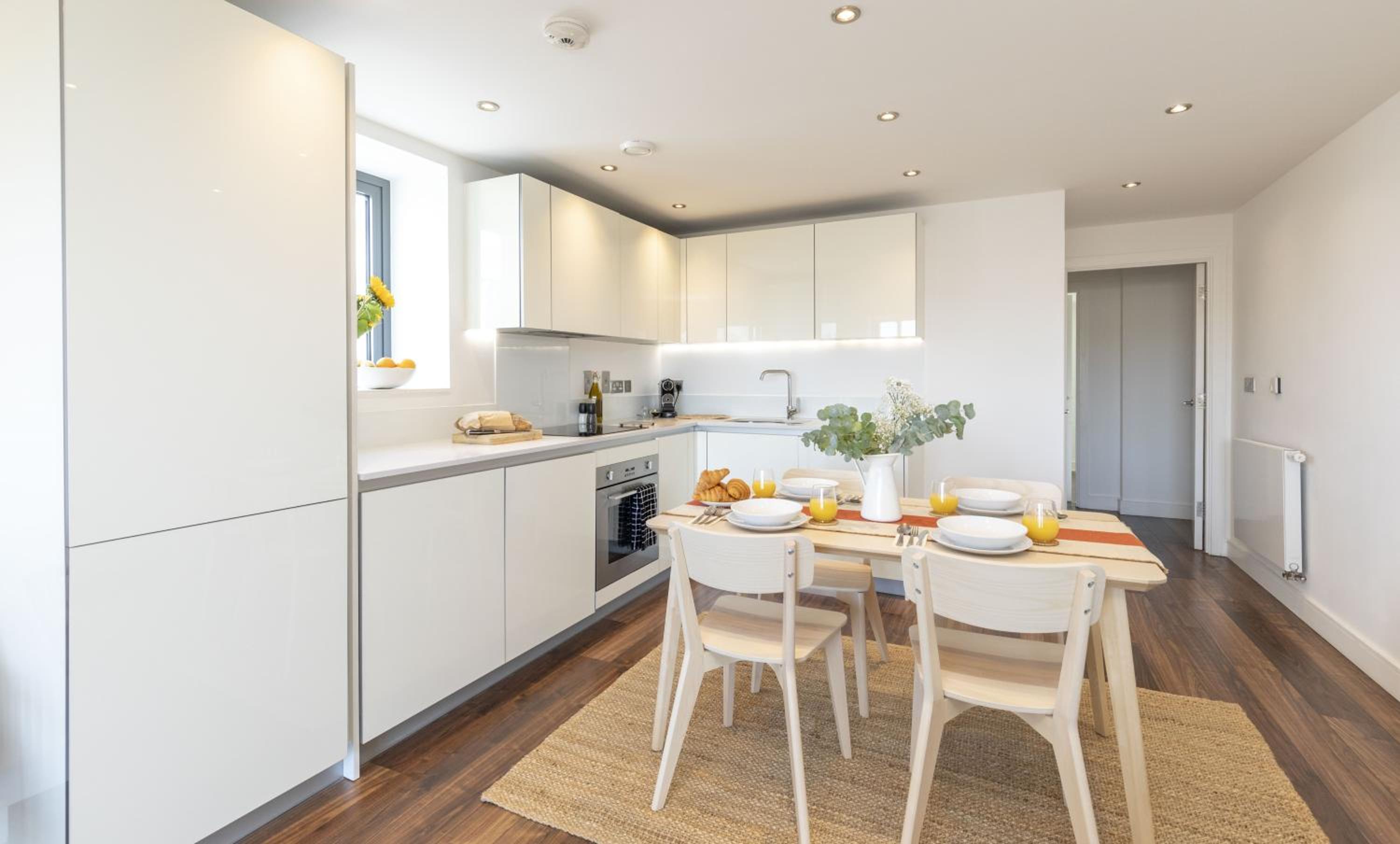 MODERN LUXE APT just 10 MINS from TOWER BRIDGE! EASY ACCESS TO TUBE AND BUS
