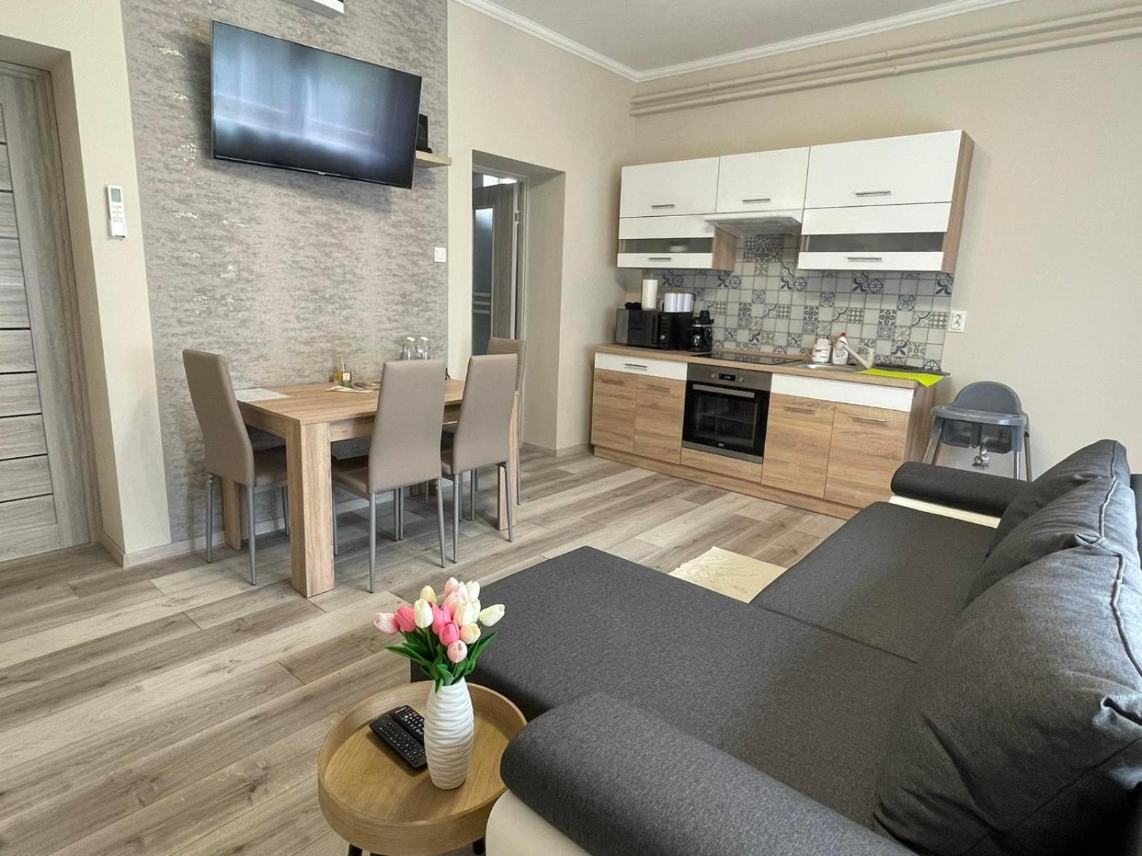 Tulipán Apartman