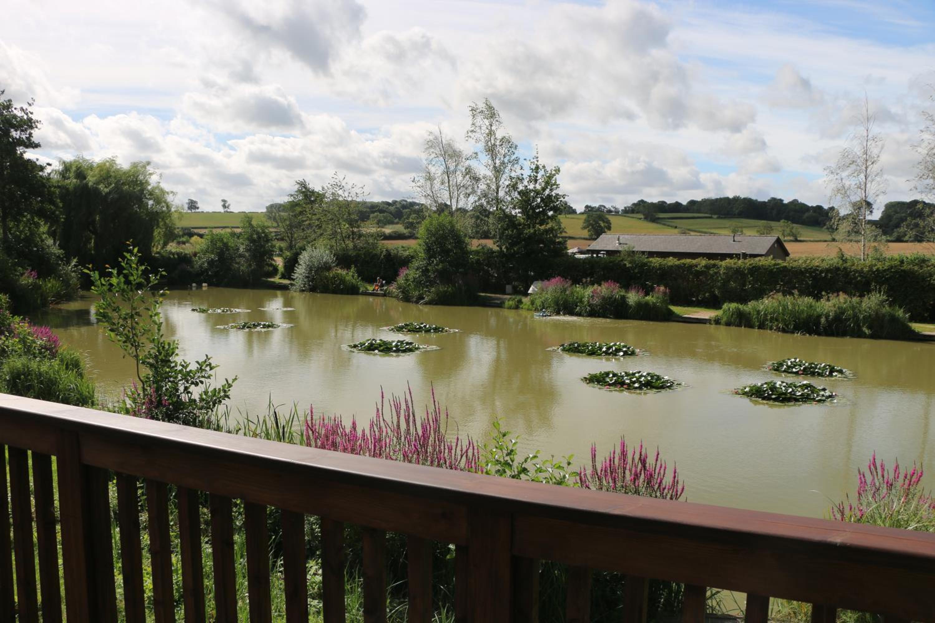 Shearsby Valley Lakes Accommodation