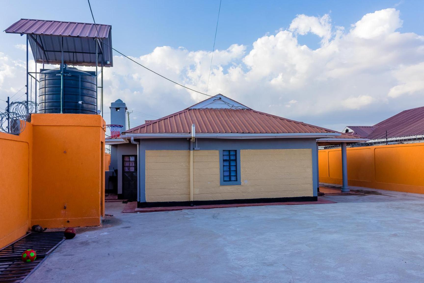 Happy Trails Holiday Home-Nanyuki
