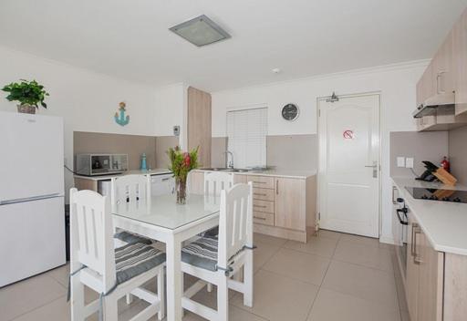 Luxury Beachfront Apartment in Big Bay- 2 bedroom view 4