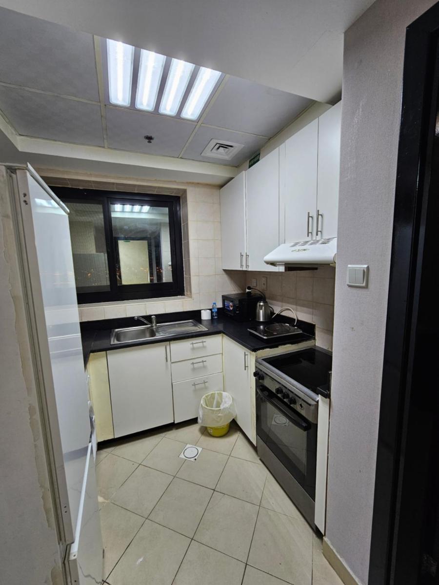 Beautiful 2 Bedrooms + Hall Rental Unit in Marina Escan807