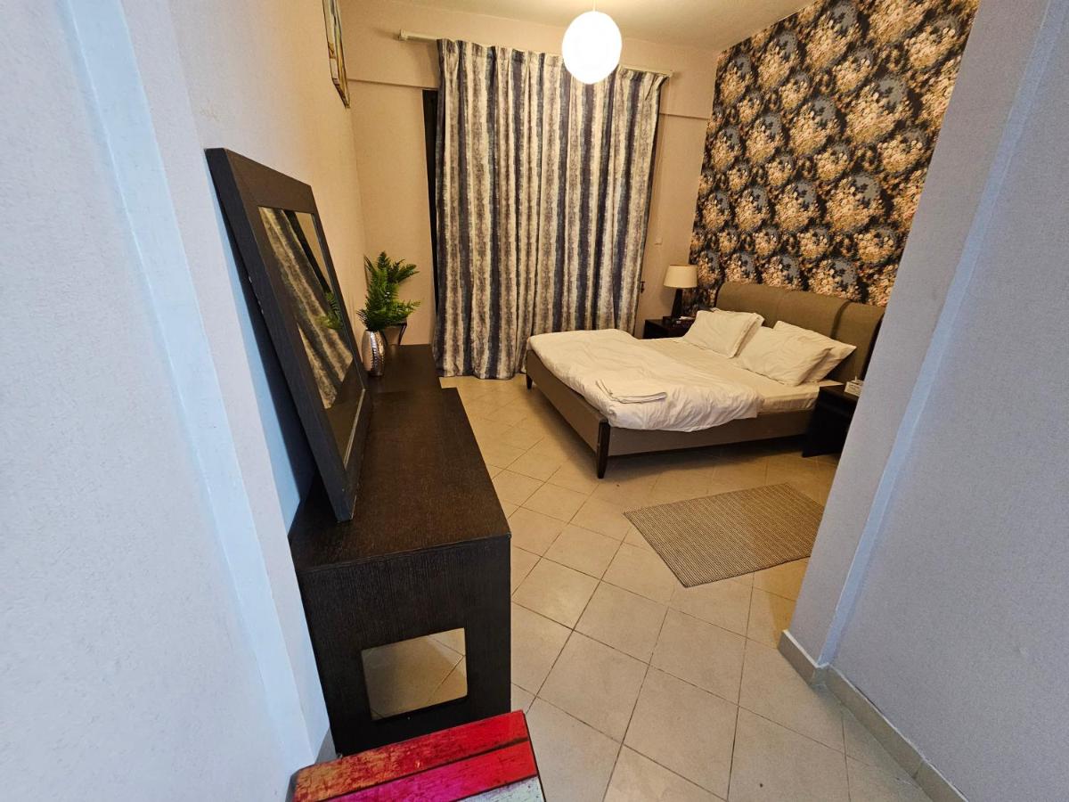 Beautiful 2 Bedrooms + Hall Rental Unit in Marina Escan807