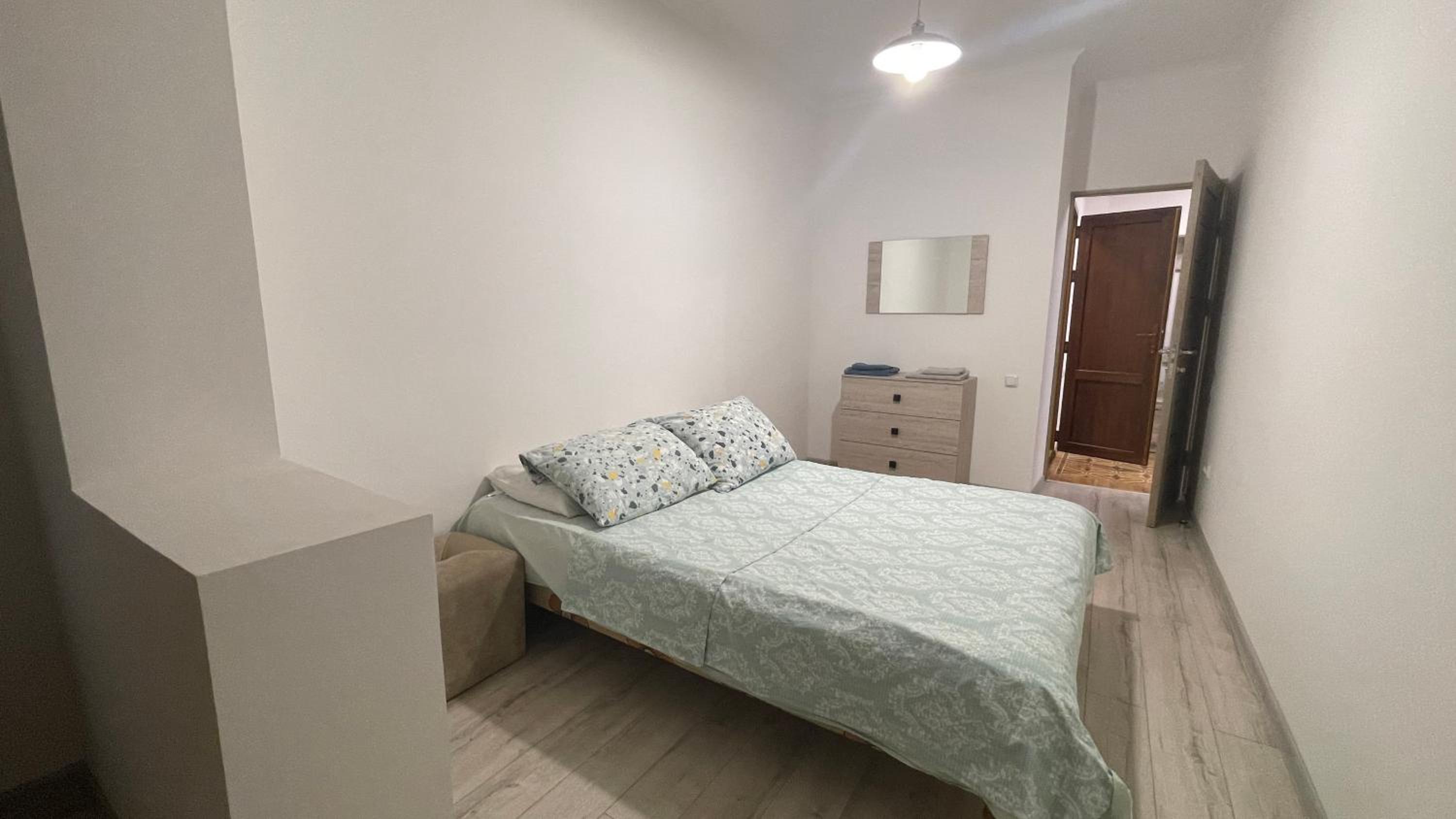 Sunny Home Apartment