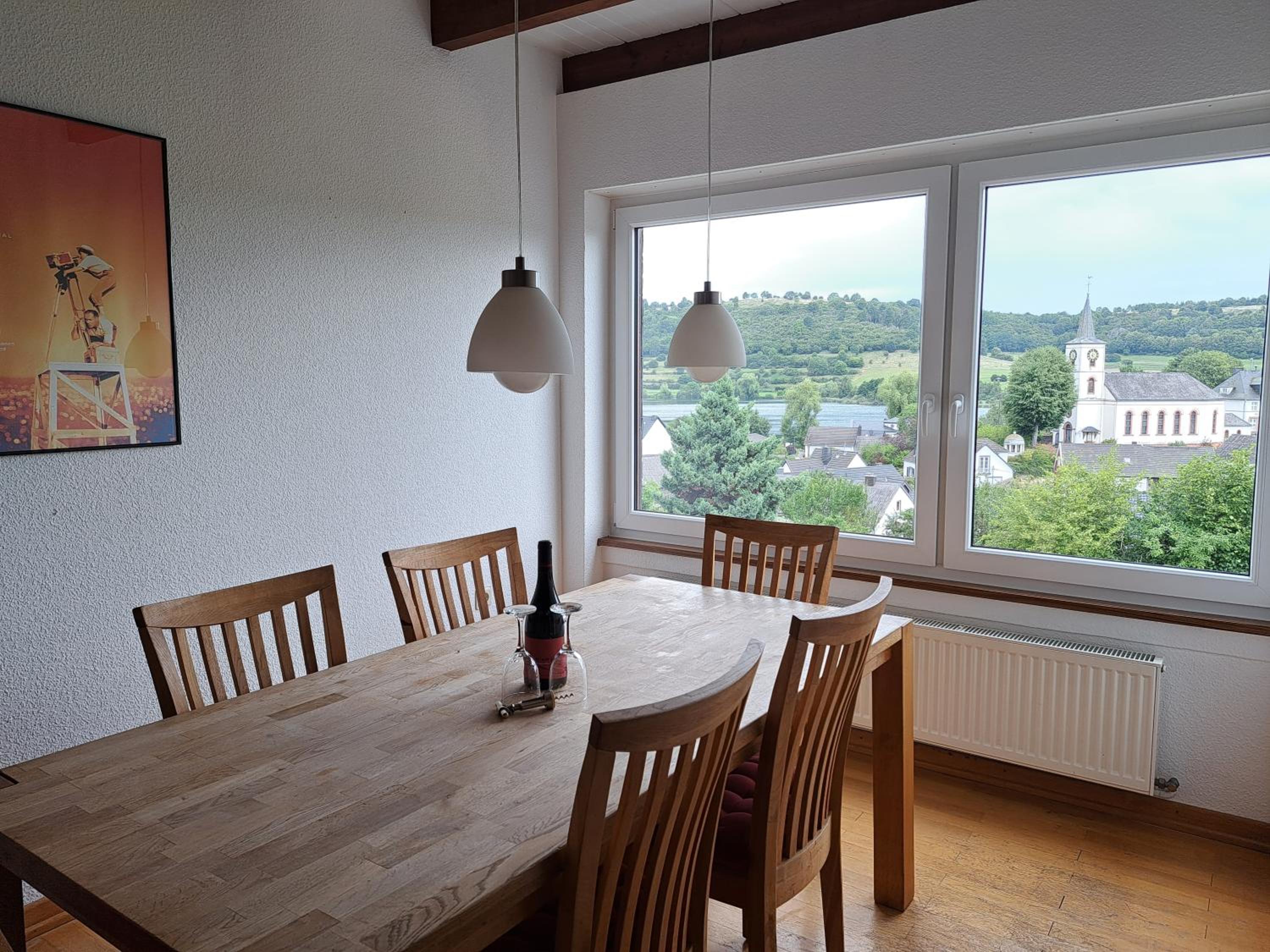 Haus mit idyllischem Seeblick