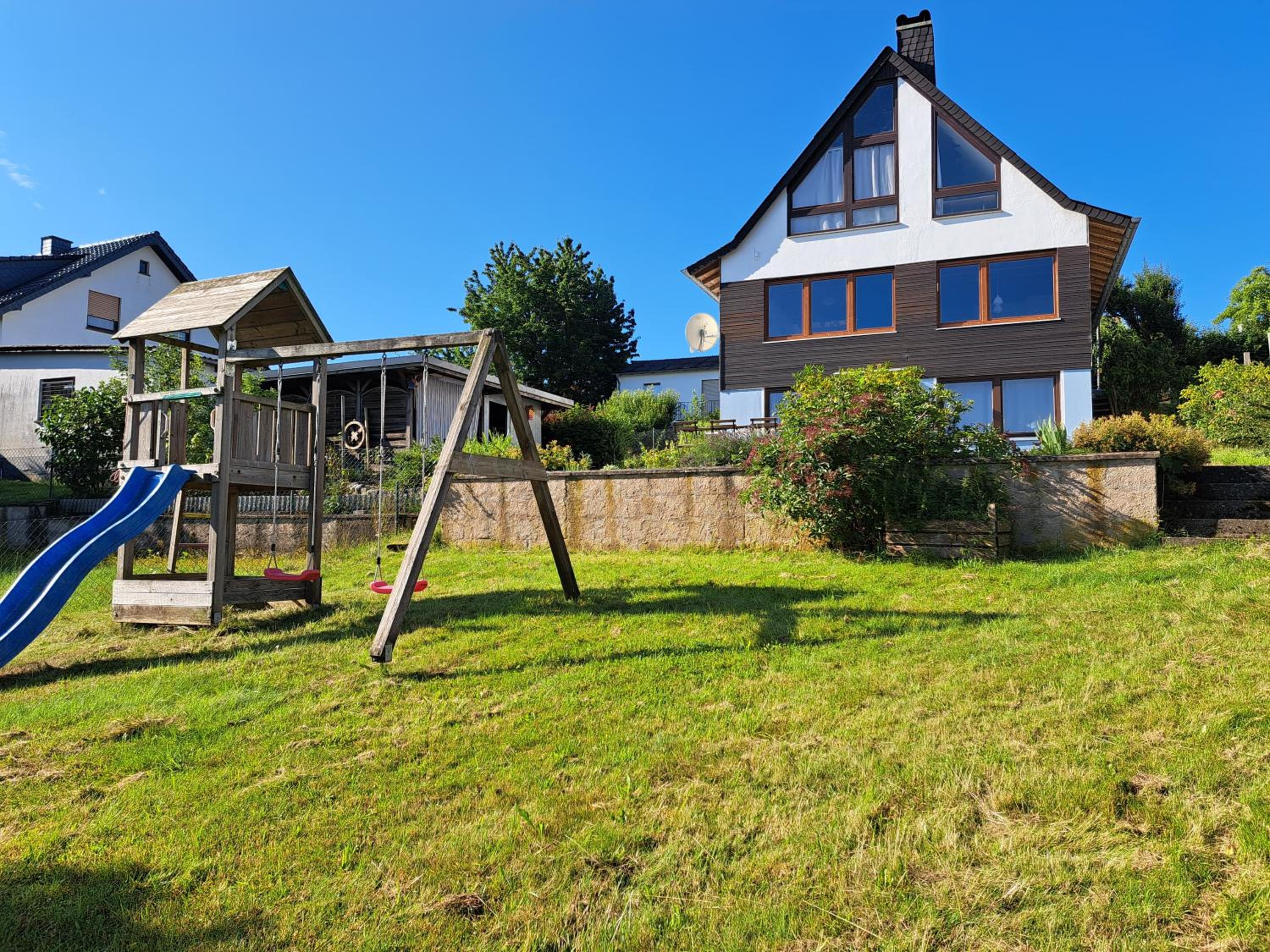 Haus mit idyllischem Seeblick