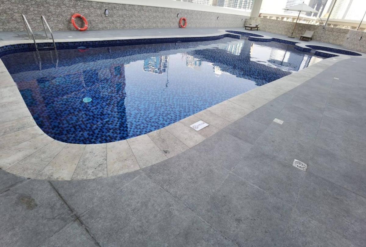 Beautiful 2 Bedrooms + Hall Rental Unit in Marina Escan807