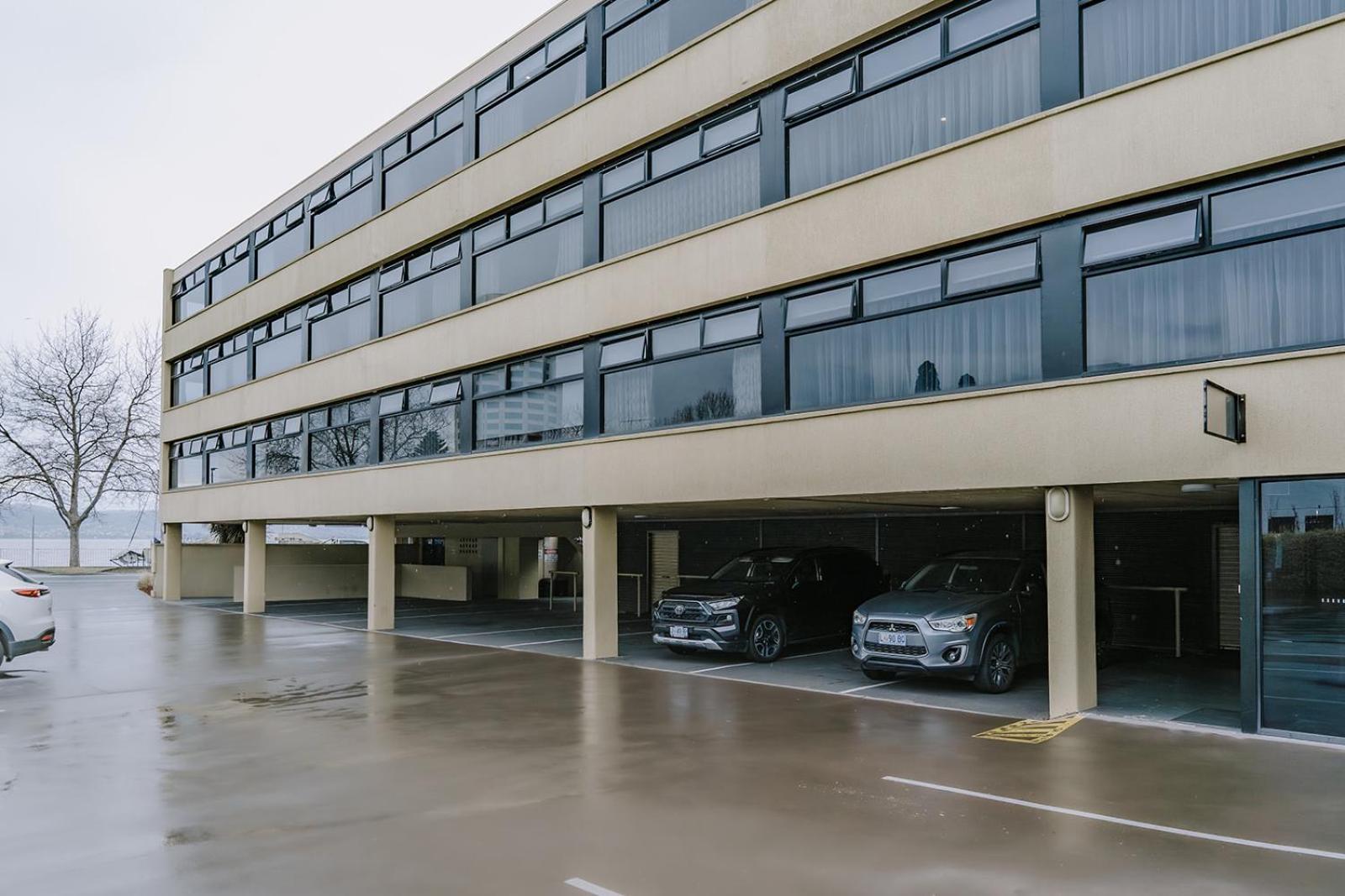 429 Apartments & Suites