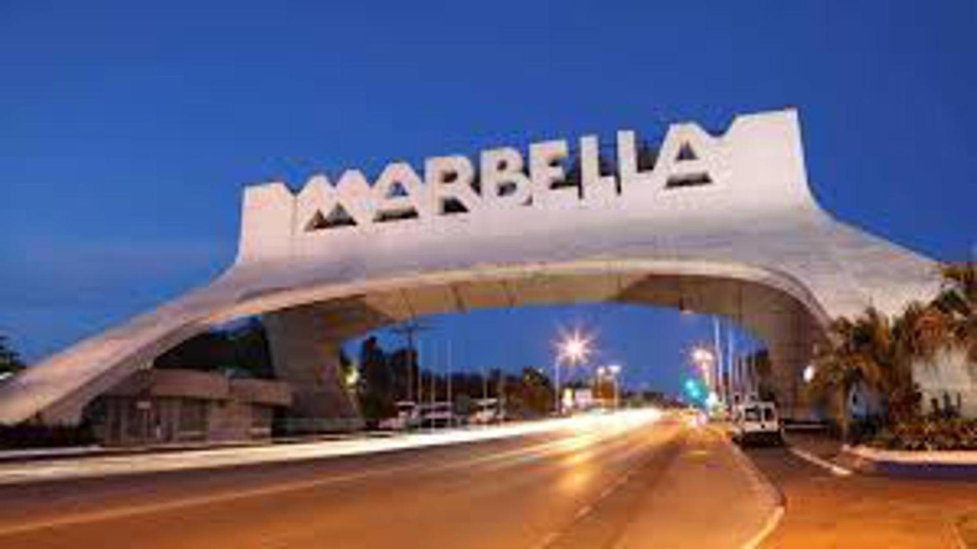 Luxurious apartment in Puerto Banus Marbella