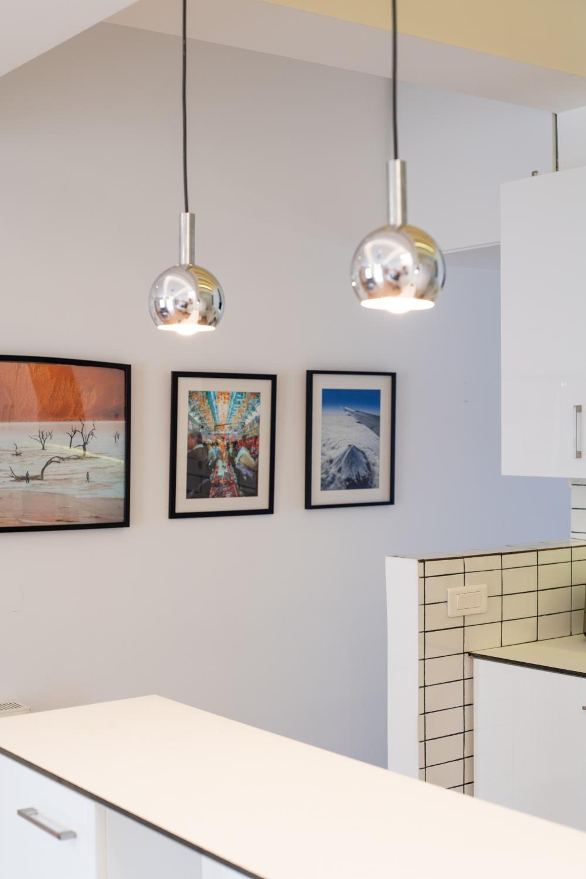 Modern Apartment, Short Walk to Acropolis Sites