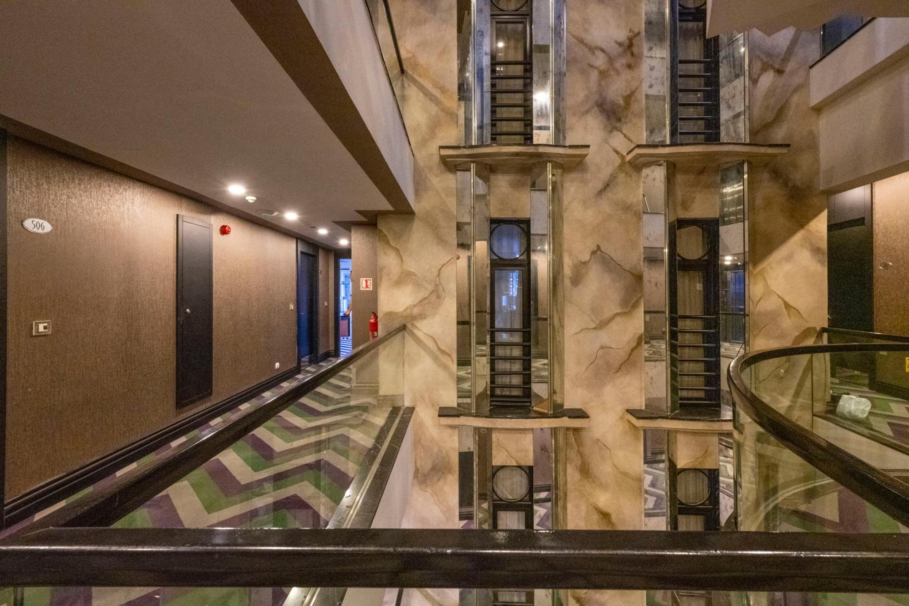 Taxim Hill Hotel - Image 36