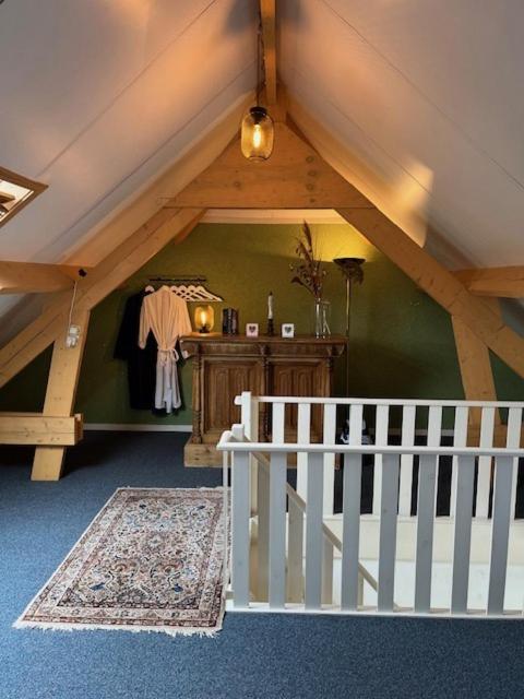 Villa Haagdoorn te Achel, 10 personen, 12 personen op aanvraag, met Ecologisch zwembad in een oase van rust!