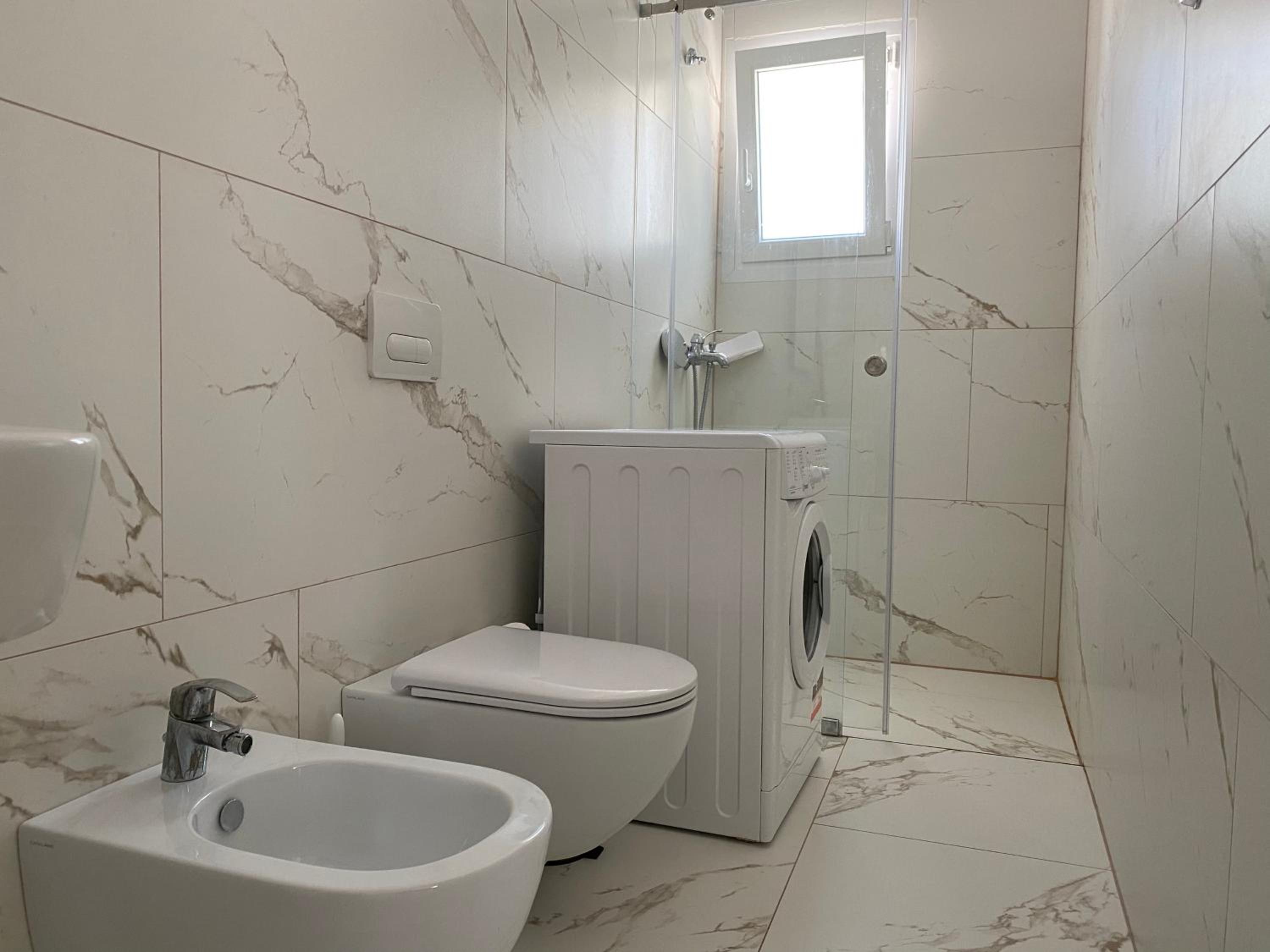 Edan Apartments