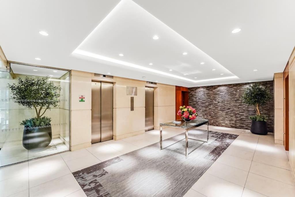 Unique 2 bed 2 bath Victorian flat Regents Park