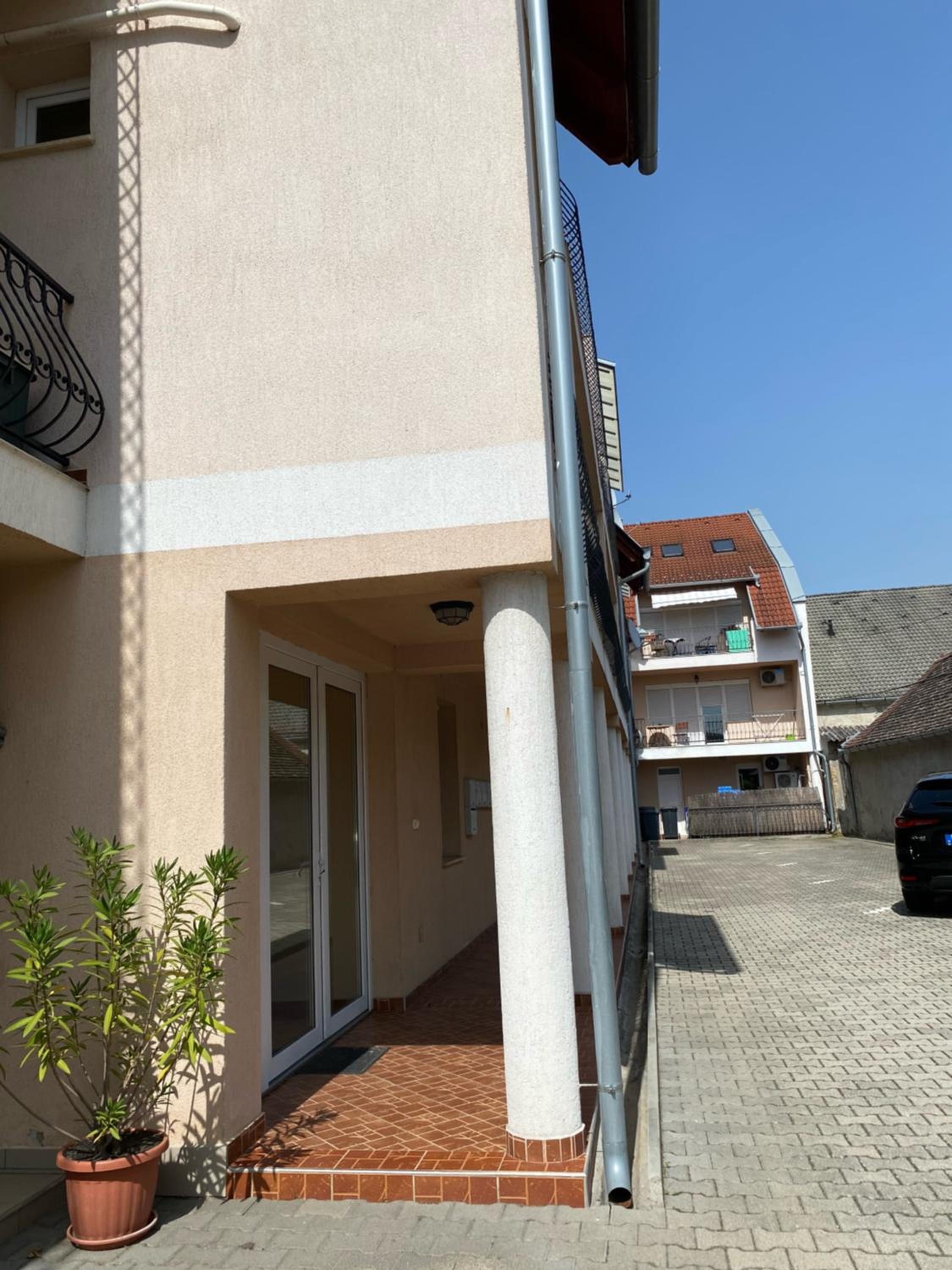 Luca Apartman view 2