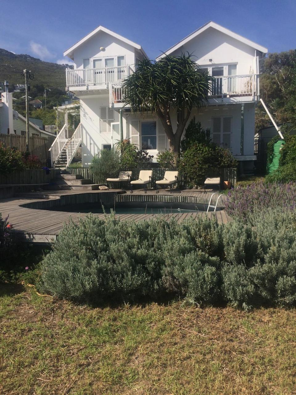Rustic Beach House 300 Steps from the Ocean