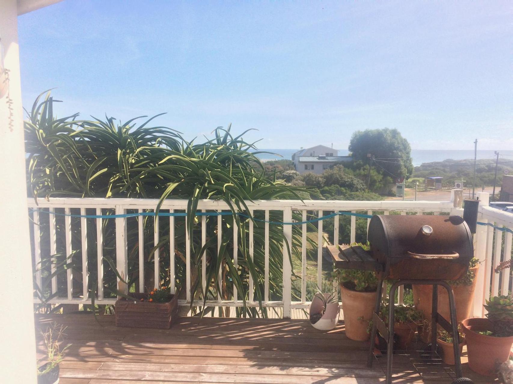 Rustic Beach House 300 Steps from the Ocean