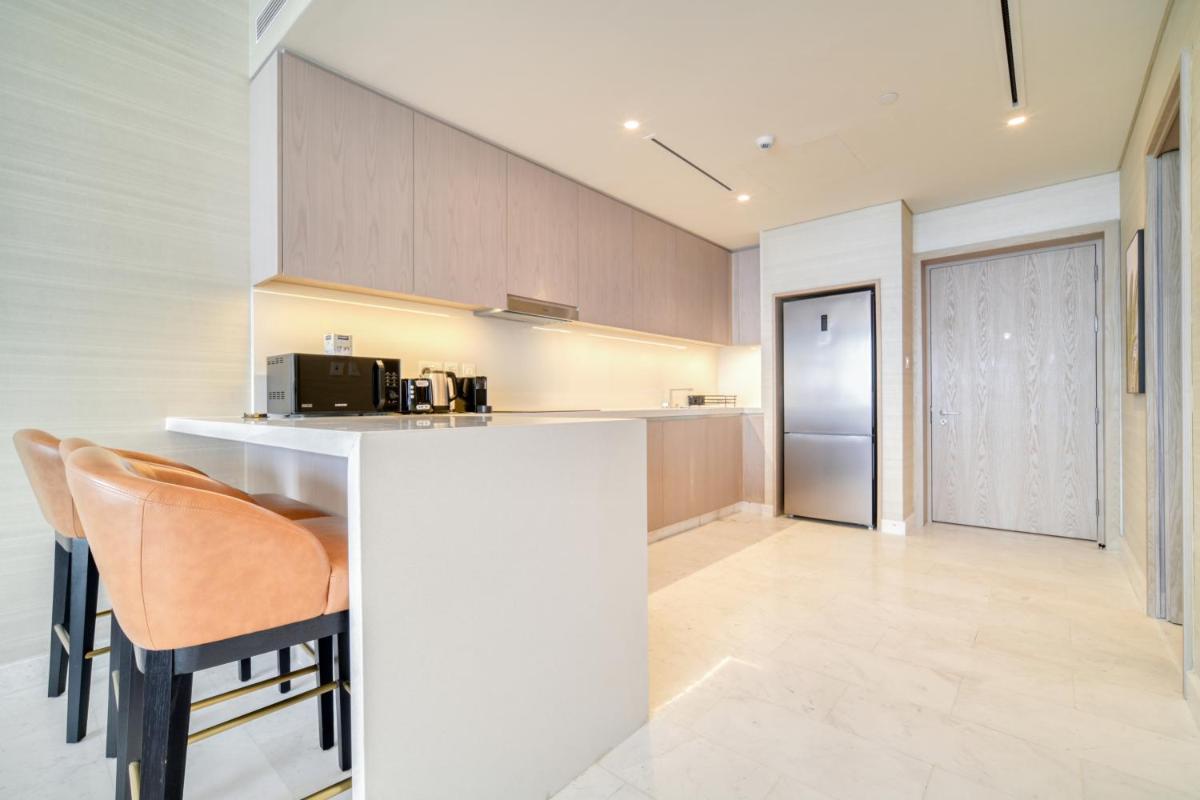 The Palm Tower, Palm Jumeirah - Mint Stay