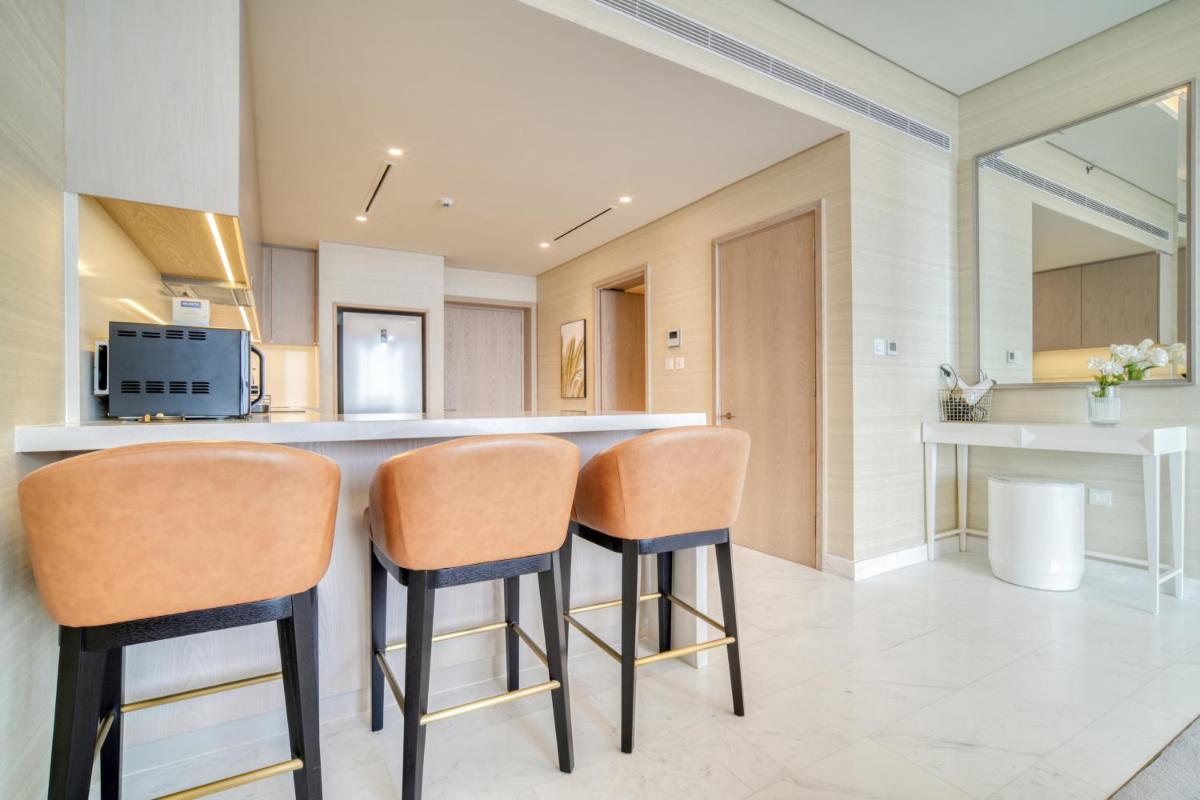 The Palm Tower, Palm Jumeirah - Mint Stay