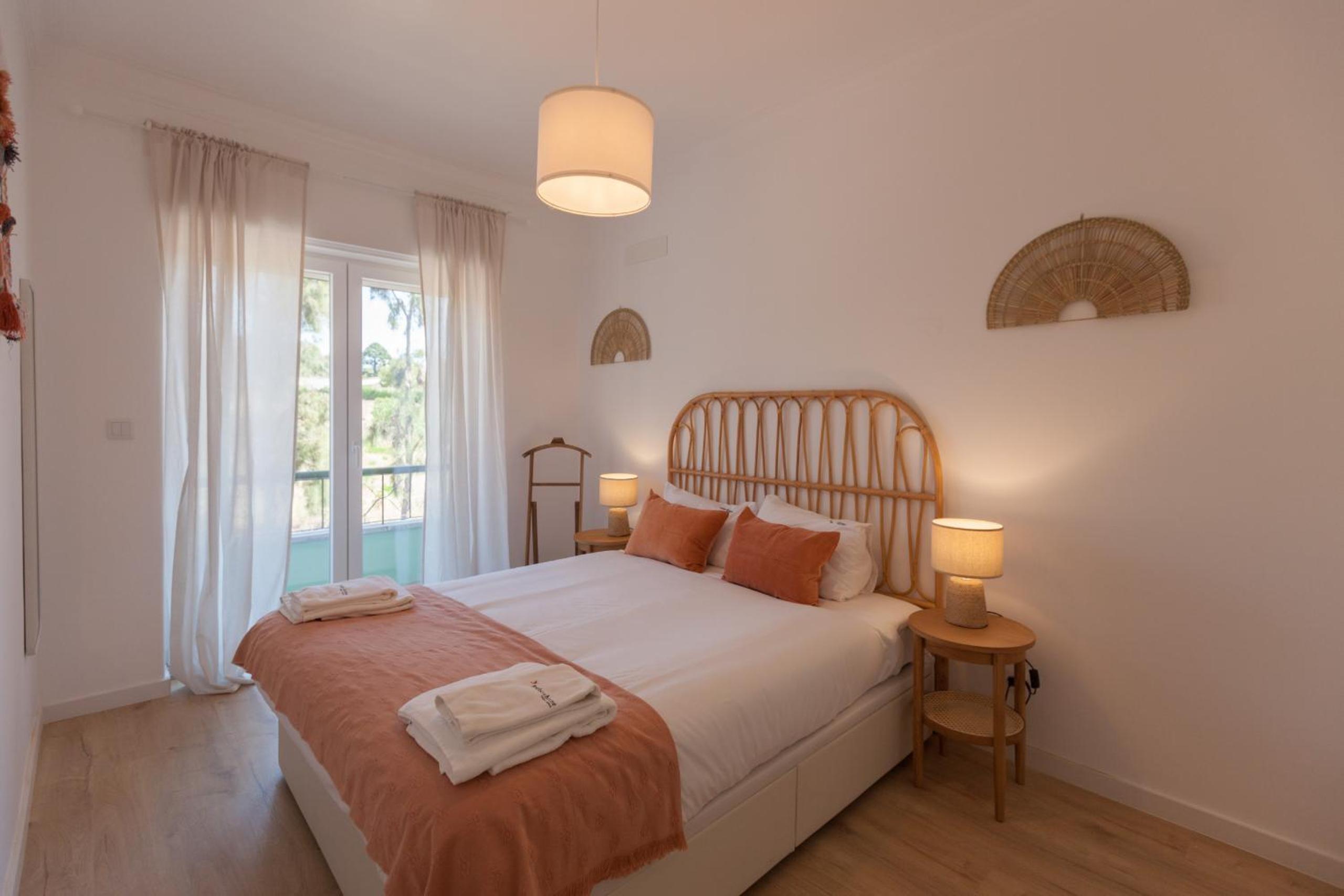 FLH Alcântara Comfy Flat with Balcony view 3