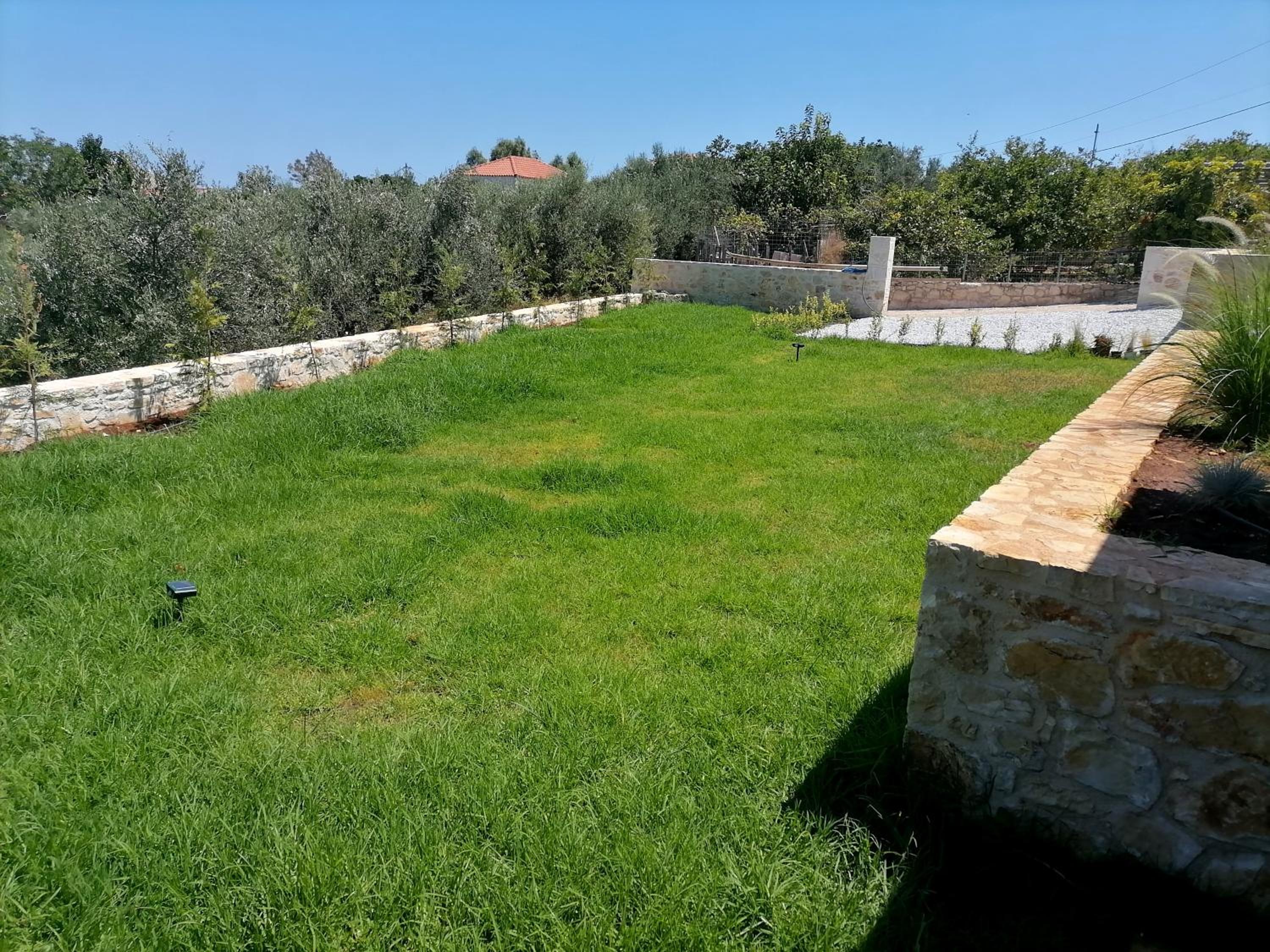 VILLA HALEPOURI