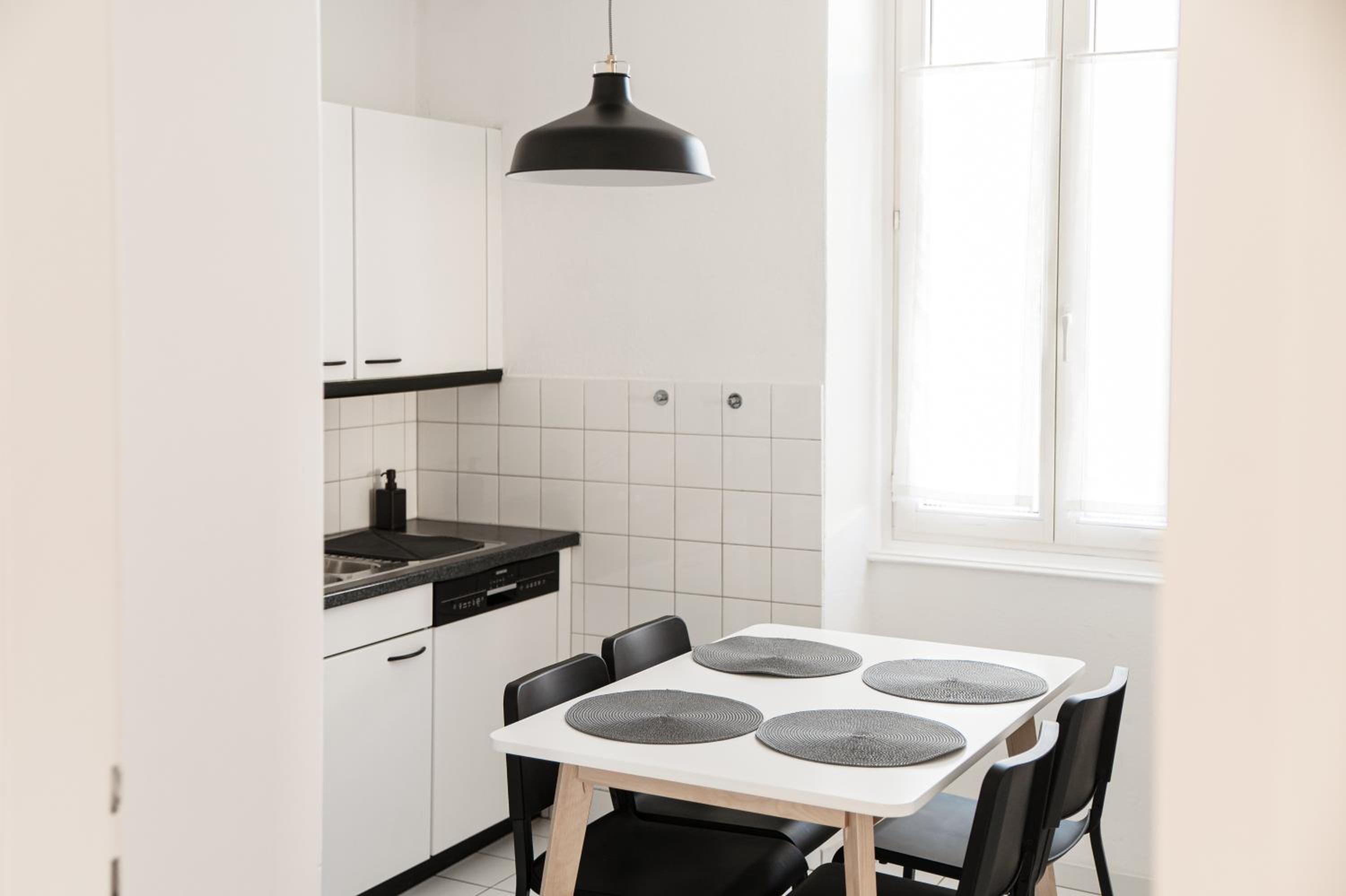 Giuka Apartment by Quokka 360 - close to the station