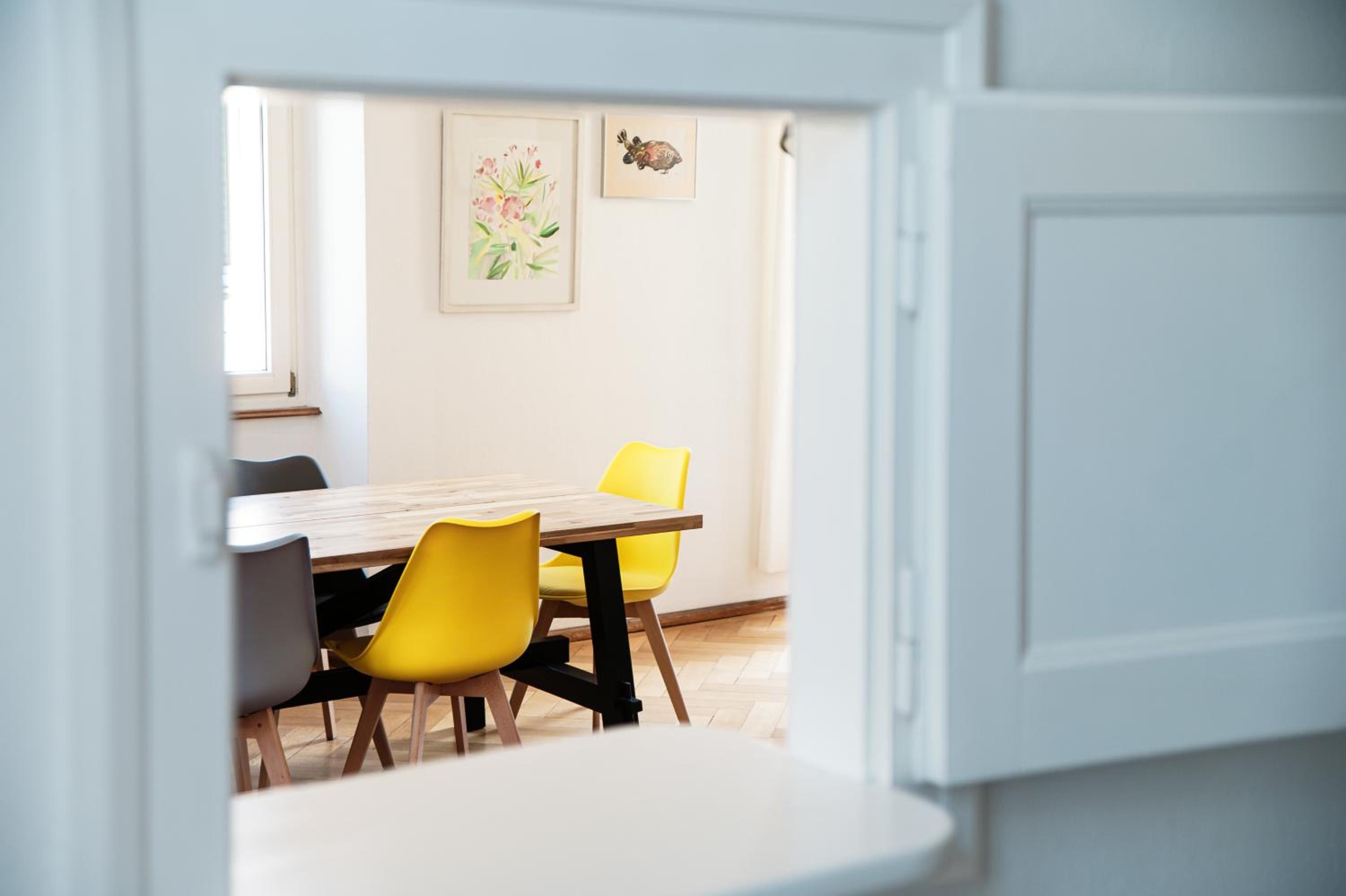 Giuka Apartment by Quokka 360 - close to the station